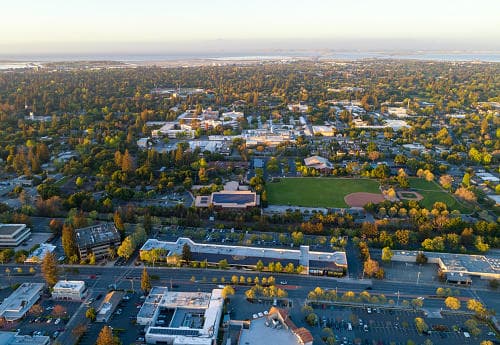 Silicon Valley Is Finding It Harder To Recruit and Retain Workers, Study Finds Silicon Valley Is Finding It Harder To Recruit and Retain Workers, Study Finds