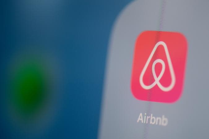 Airbnb Hosts May Lose Income Due to New Coronavirus Cancellation Policy Airbnb Hosts May Lose Income Due to New Coronavirus Cancellation Policy