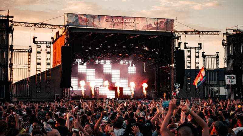 Here's What Live Nation Is Doing About Vaccine Mandates At Their Concerts Here's What Live Nation Is Doing About Vaccine Mandates At Their Concerts