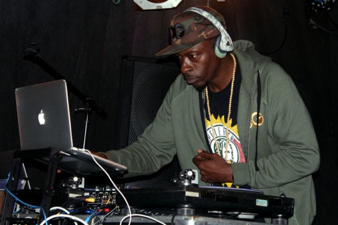 Pete Rock Prepares To File Lawsuit Against Nas For His Contributions To 'Illmatic' Pete Rock Prepares To File Lawsuit Against Nas For His Contributions To 'Illmatic'