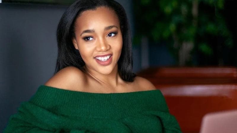 After Once Making $12K A Year, Lauren Simmons Says She Brings In $650K Annually And Saves 85 Percent After Once Making $12K A Year, Lauren Simmons Says She Brings In $650K Annually And Saves 85 Percent