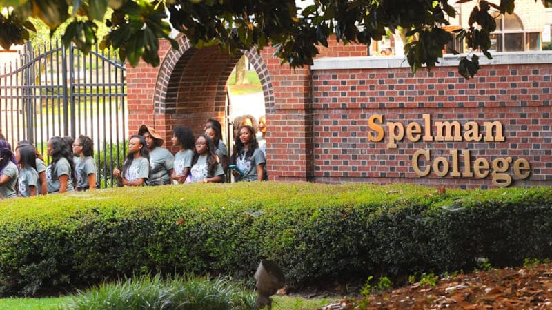 Spelman College Teams Up With SMASH To Increase The Number Of WOC In STEM Spelman College Teams Up With SMASH To Increase The Number Of WOC In STEM