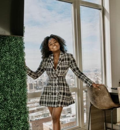 This 27-Year-Old Turned $10K Into $2M Through Stocks And Is Passing The Baton To Black Youth This 27-Year-Old Turned $10K Into $2M Through Stocks And Is Passing The Baton To Black Youth