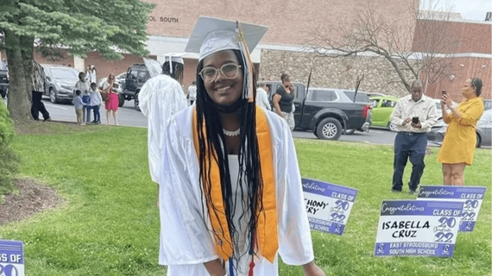Betting On Herself Led Sydni Smith To Get Accepted Into 57 Schools With $1.8M In Scholarship Offers Betting On Herself Led Sydni Smith To Get Accepted Into 57 Schools With $1.8M In Scholarship Offers