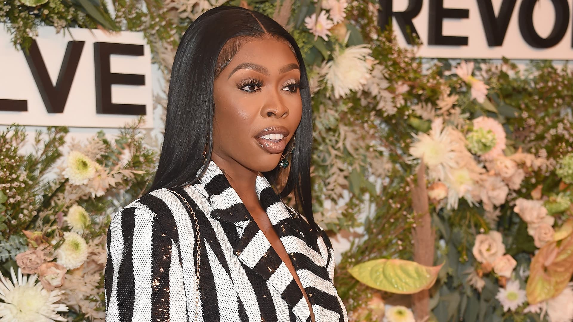 Tink Didn't Make A Dime From 'Treat Me Like Somebody' But She Isn't Ashamed — 'I Feel Like That Song Carries Me Today' Tink Didn't Make A Dime From 'Treat Me Like Somebody' But She Isn't Ashamed — 'I Feel Like That Song Carries Me Today'