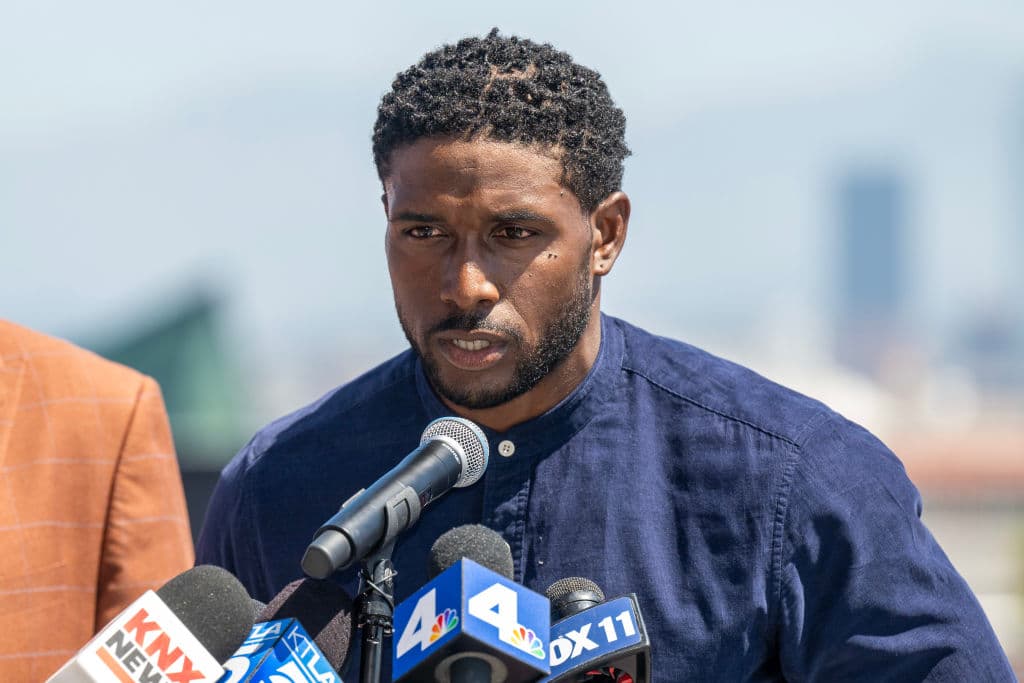 Reggie Bush Sues USC, Pac-12, And NCAA Over Alleged NIL Violations, Seeking Fair Treatment For All College Athletes Reggie Bush Sues USC, Pac-12, And NCAA Over Alleged NIL Violations, Seeking Fair Treatment For All College Athletes