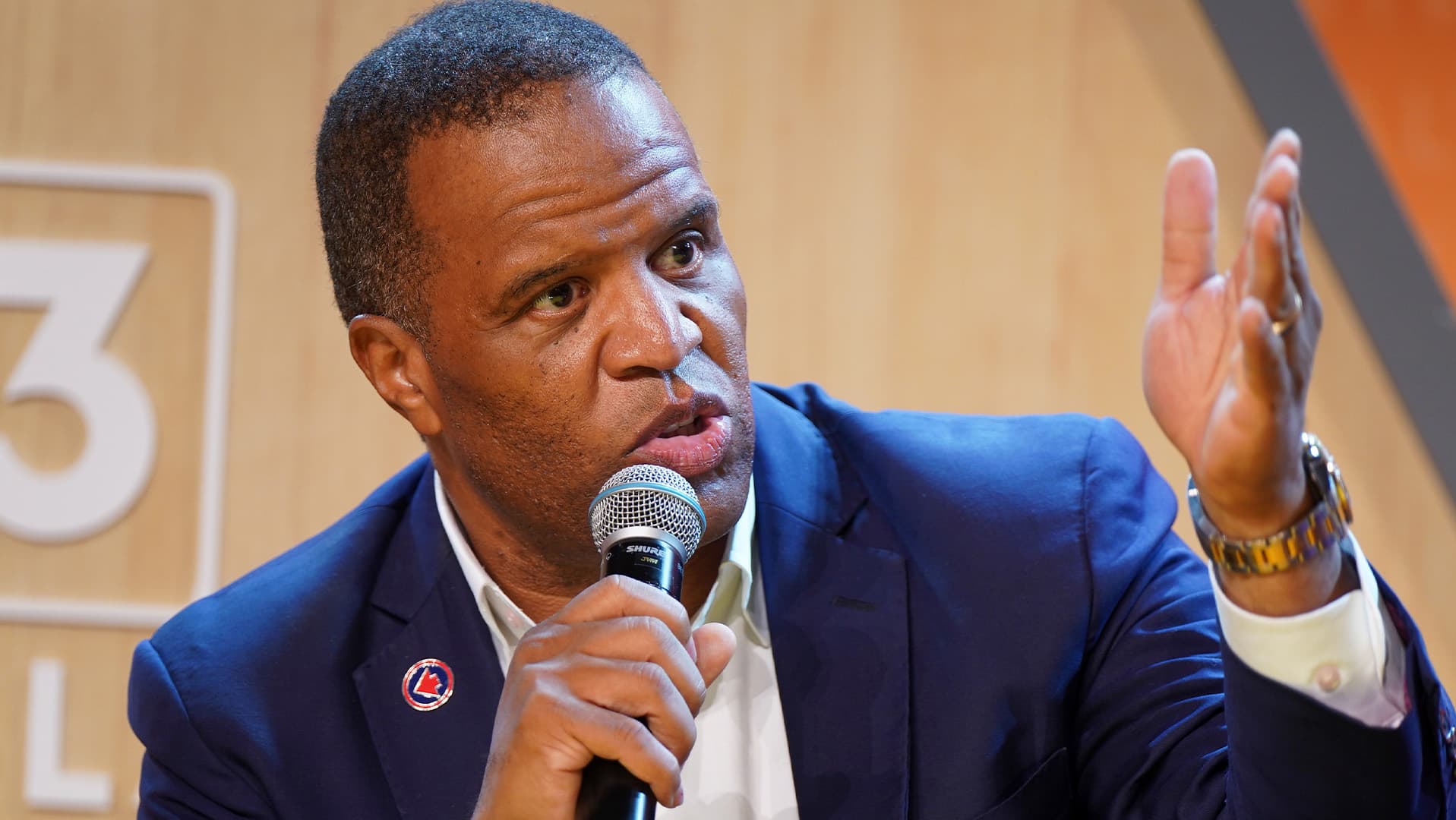 John Hope Bryant Donates $1.8M To Support Entrepreneurship Journeys Of Albany State University Graduates John Hope Bryant Donates $1.8M To Support Entrepreneurship Journeys Of Albany State University Graduates