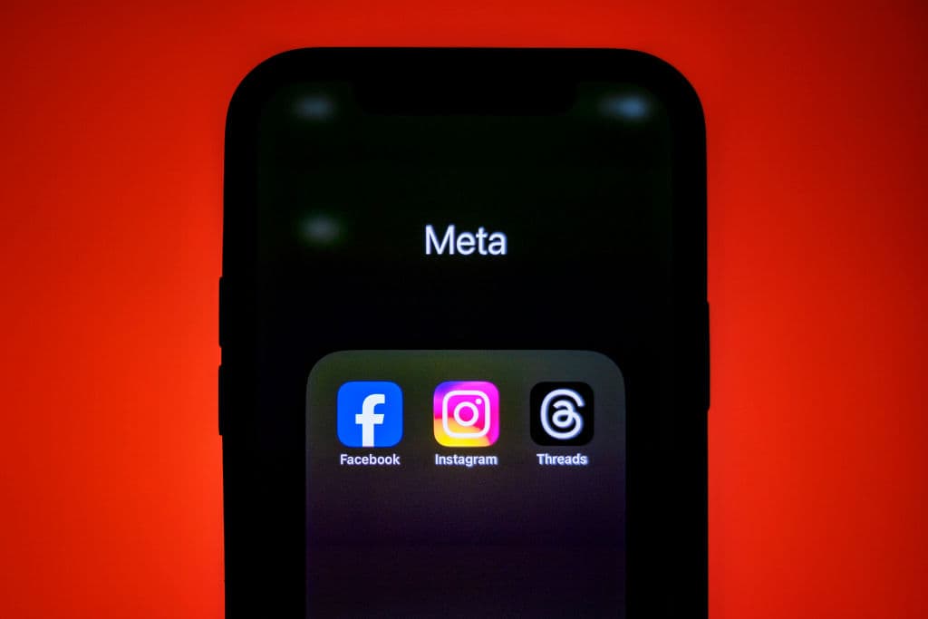 Why Are Meta Users Automatically Following Trump and Vance On Its Platforms? Here’s What We Know Why Are Meta Users Automatically Following Trump and Vance On Its Platforms? Here’s What We Know