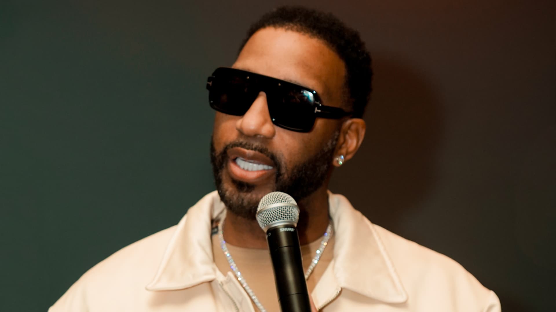 Tracy McGrady’s Buffalo Bills Investment Aims To Open Doors For Greater Representation — 'Now We Need To Get Guys In To Be Majority Owners' Tracy McGrady’s Buffalo Bills Investment Aims To Open Doors For Greater Representation — 'Now We Need To Get Guys In To Be Majority Owners'