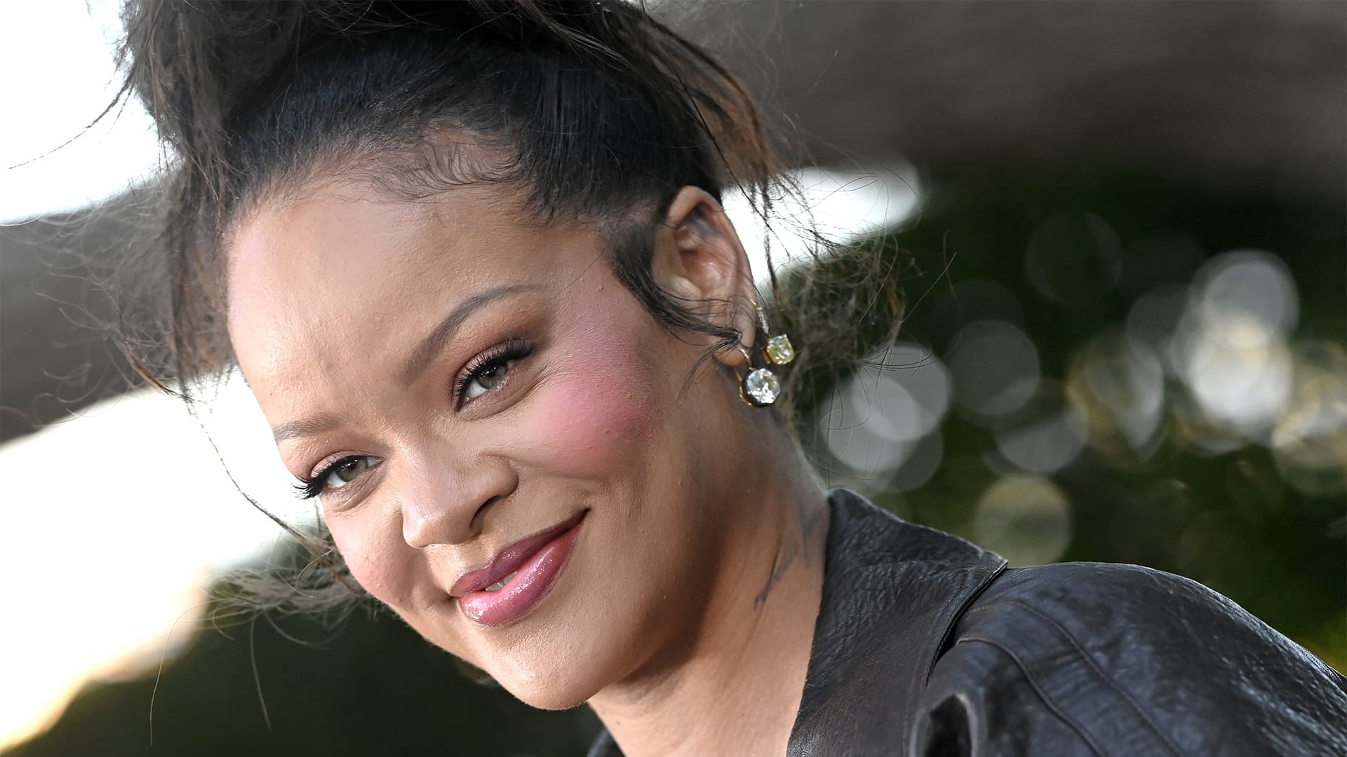 LVMH Is Reportedly Exploring The Sale Of Its Stake In Rihanna's Fenty Beauty LVMH Is Reportedly Exploring The Sale Of Its Stake In Rihanna's Fenty Beauty
