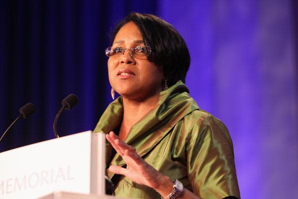 Starbucks COO Rosalind Brewer Named to Amazon's Board Starbucks COO Rosalind Brewer Named to Amazon's Board